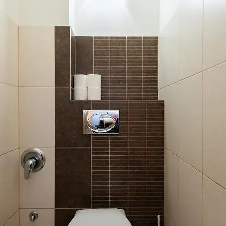 Old Town Lighthouse Near Dlouha Street - Easy Self Check In Apartmán *